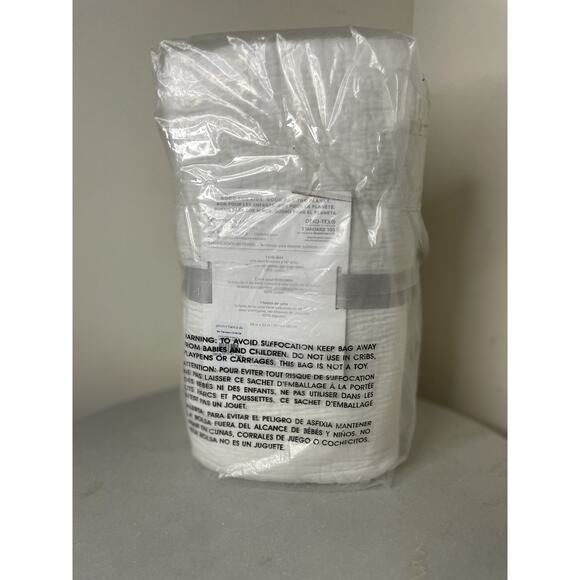 NEW Pottery Barn BABY Matelasse White Cotton Nursery Crib Skirt 16” Drop -28x52” - Picture 4 of 12